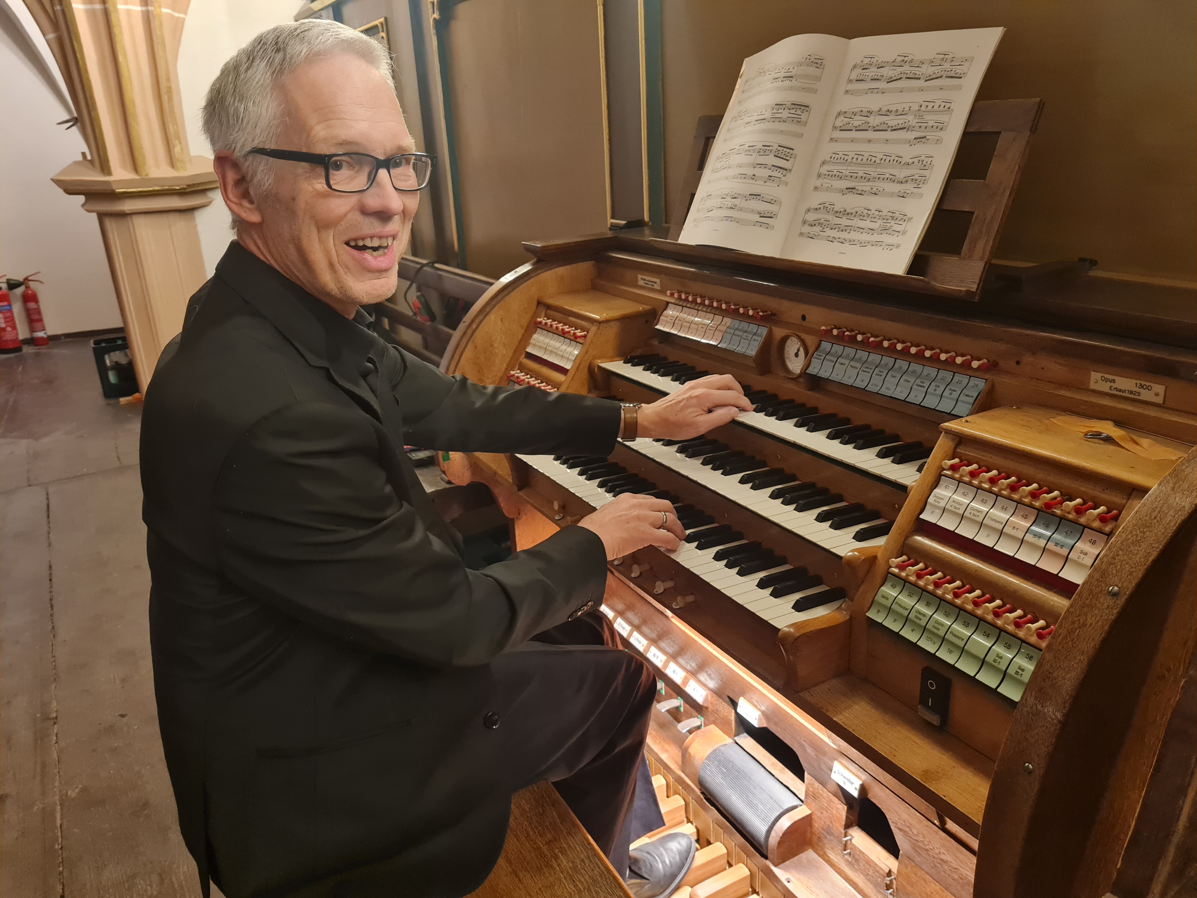 Orgelsolist Martin Hütterott